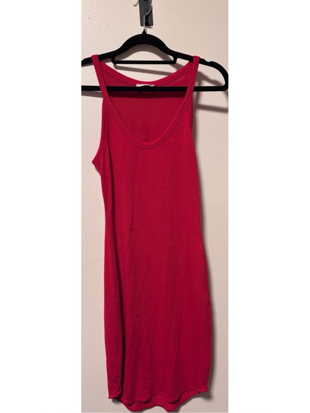 Aritzia Red Short Sleeve Scoop Neck Tee